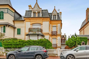Large calm and cosy studio at the heart of Deauville - Welkeys